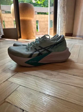 Used Asics Magic Speed FF Turbo Running Shoes