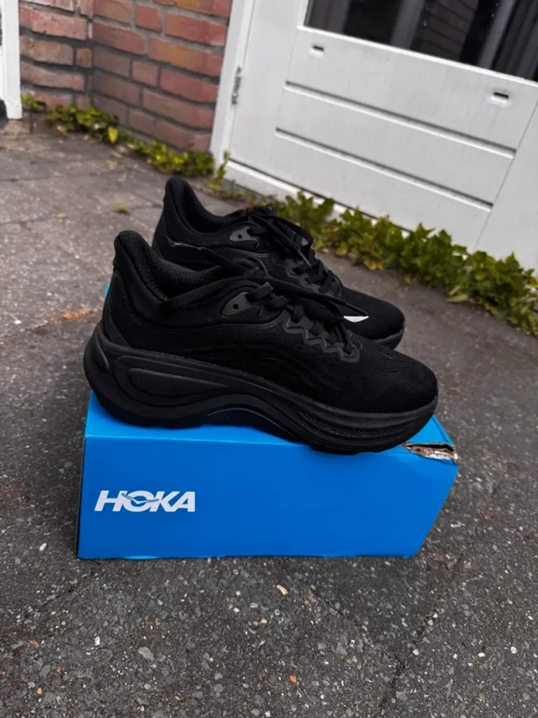Hoka Bondi 9 bike d'occasion — image 2 sur 8