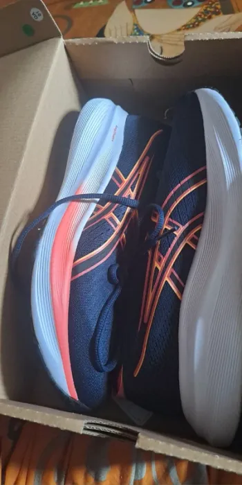 Used Asics Running Shoes bike — image 4 of 7