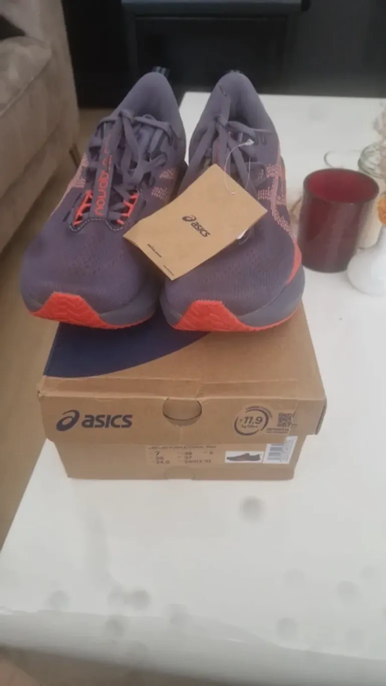 Brugt Asics Novablast 5 bike — billede 2 af 10