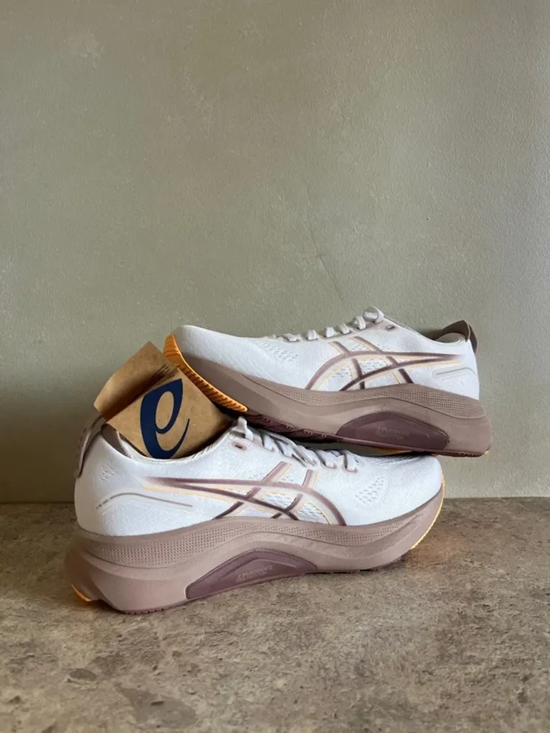 Używany Asics Gel Kayano 32 bike — zdjęcie 5 z 7