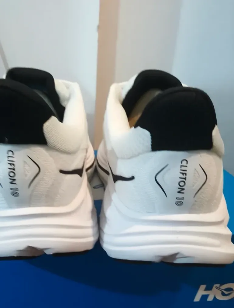 Used Hoka Shoes Size 39 bike — image 8 of 10