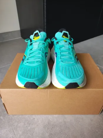 Saucony Tempus bike usato — immagine 3 di 10