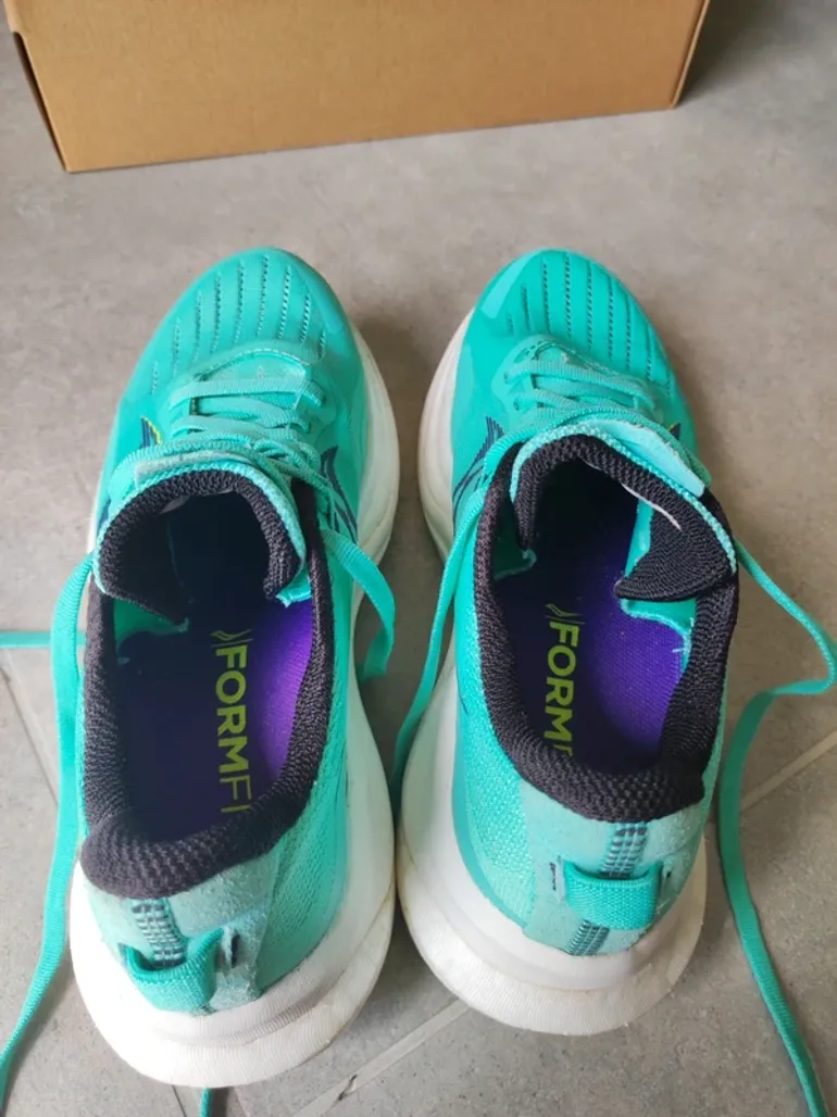 Saucony Tempus bike usato — immagine 8 di 10