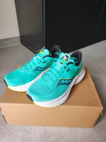 Saucony Tempus bike usato — immagine 2 di 10