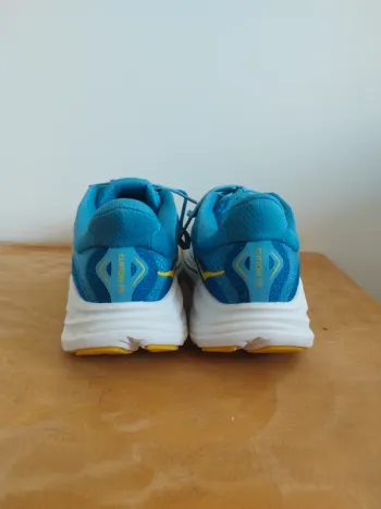 Hoka Clifton 10 bike d'occasion — image 4 sur 11