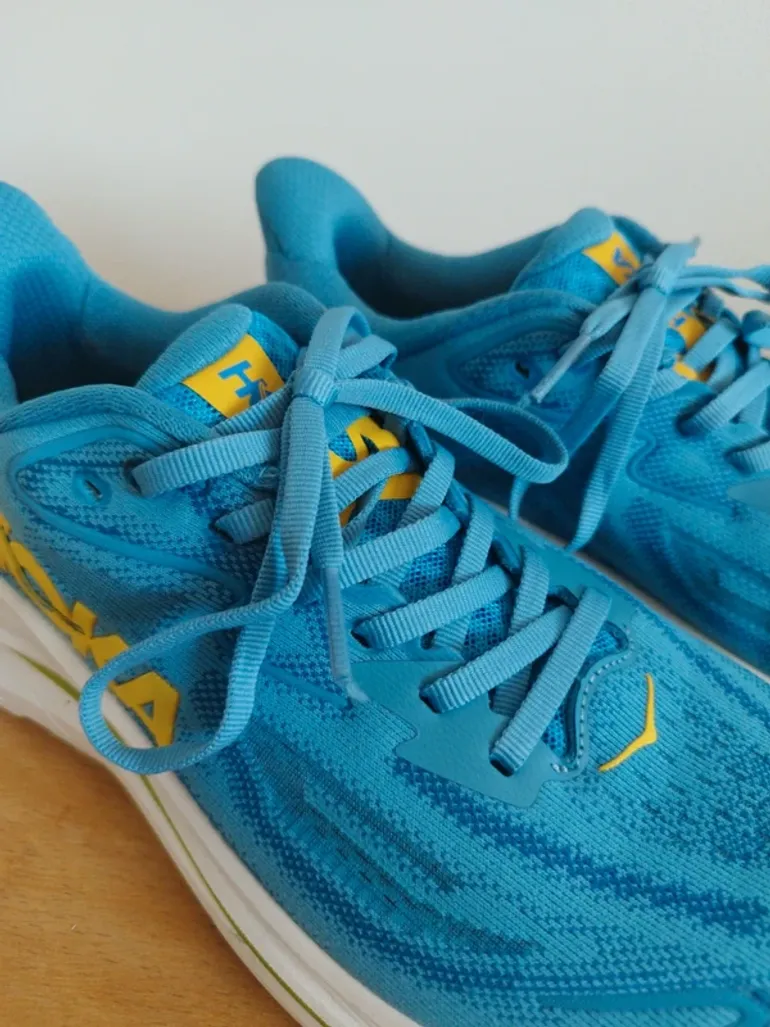 Hoka Clifton 10 bike d'occasion — image 3 sur 11