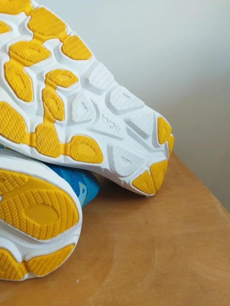 Hoka Clifton 10 bike d'occasion — image 11 sur 11