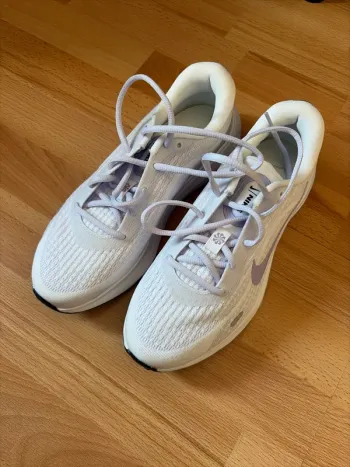 Used Nike Running Shoes Size 39 Running Shoes