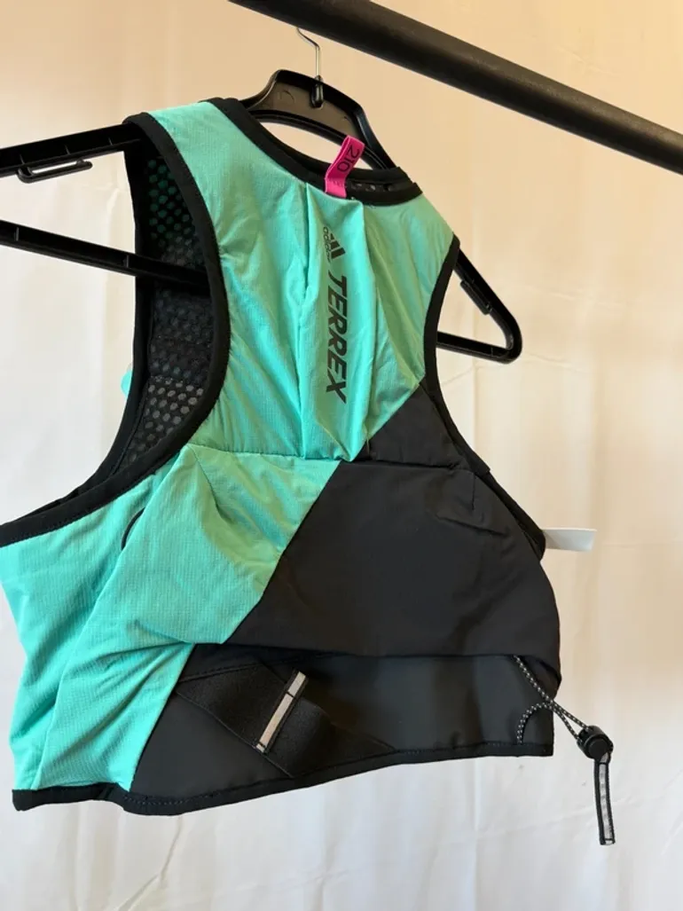 Used Adidas Terrex Trail Running Vest bike — image 6 of 10