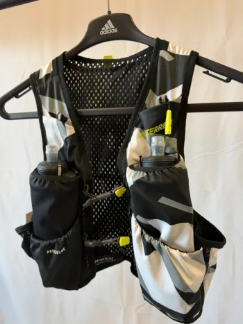 Käytetty Adidas Terrex Primeblue Trail Running Vest bike — kuva 2 / 10