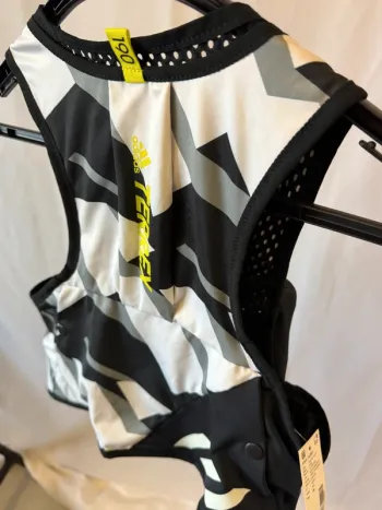 Käytetty Adidas Terrex Primeblue Trail Running Vest bike — kuva 7 / 10