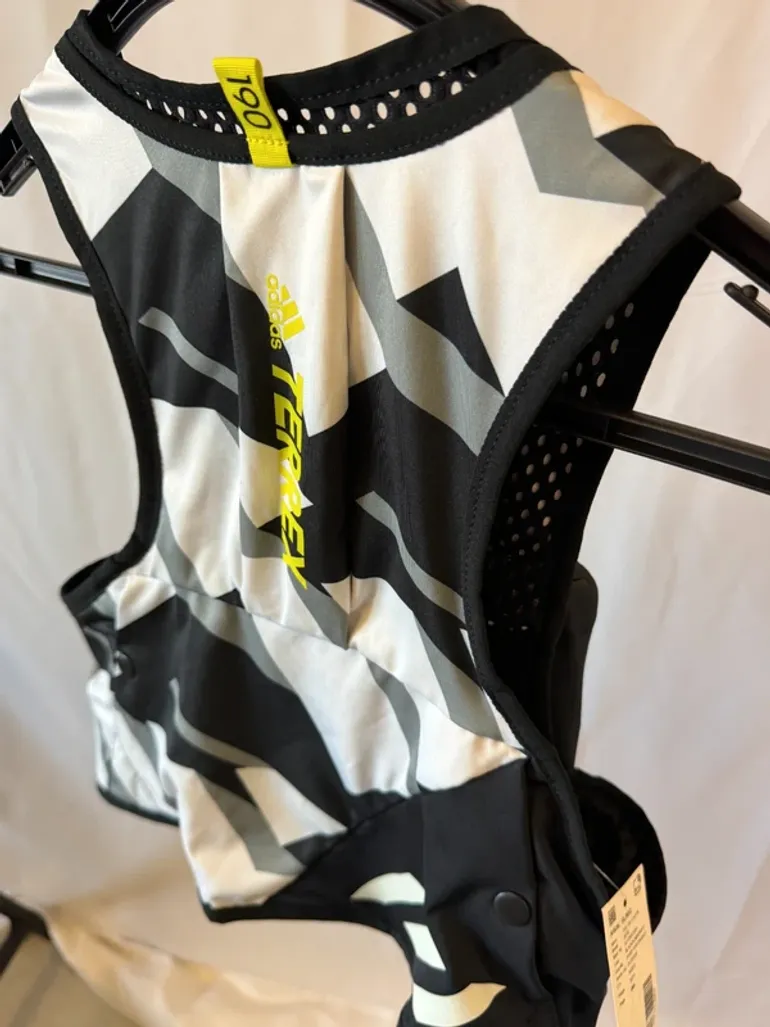 Käytetty Adidas Terrex Primeblue Trail Running Vest bike — kuva 7 / 10