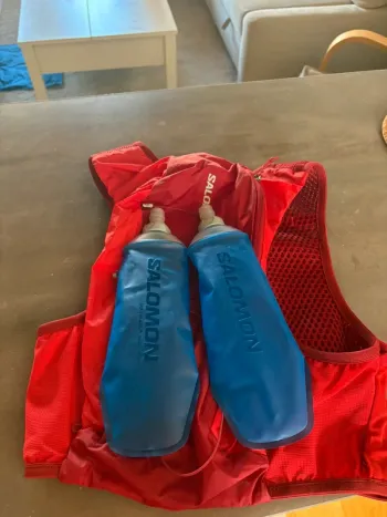 Used Salomon adv skin 8 Running Accessories