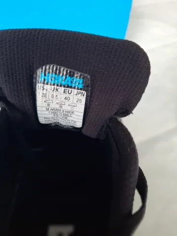 Hoka Arahi 8 bike usato — immagine 3 di 4