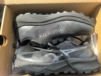 Used Asics Trabuco Running Shoes