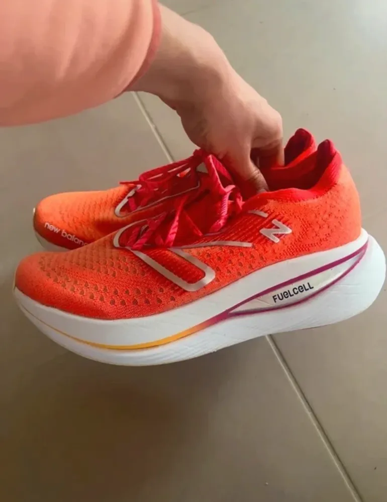 Used New Balance FuelCell SuperComp Trainer bike — image 3 of 6