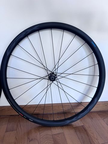 Brugt Shimano GRX WH-RX870 2024 bike — billede 2 af 6