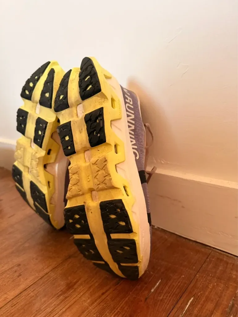 Used Hyper Cloudmonster bike — image 6 of 9