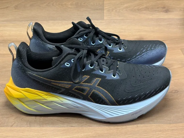 Gebrauchtes Asics Novablast 4 bike — Bild 3 von 14