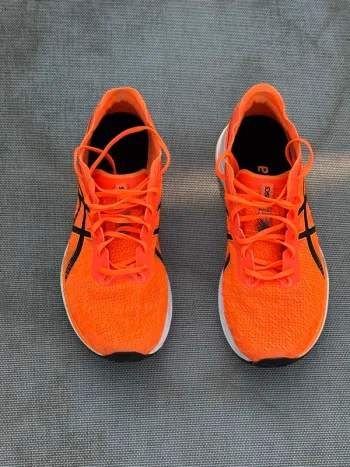 Brugt Asics Magic Speed Running Shoes