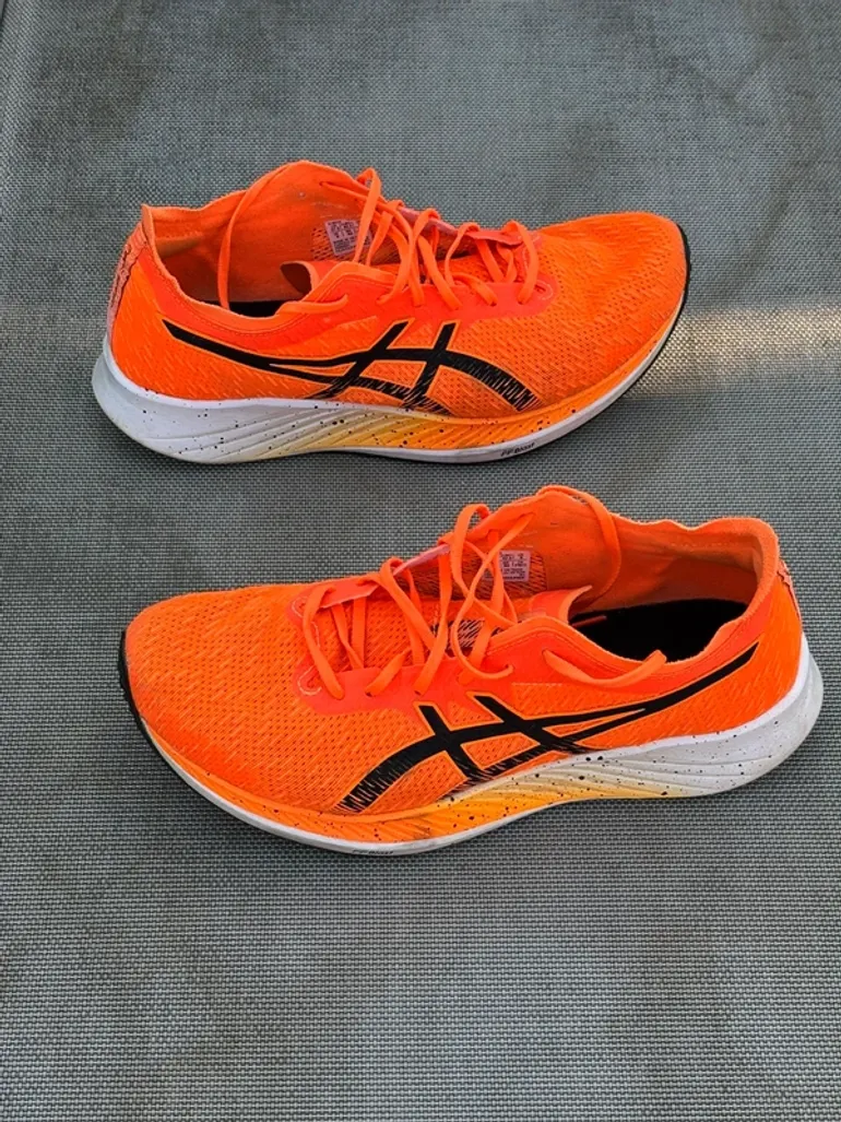 Asics Magic Speed bike d'occasion — image 2 sur 10