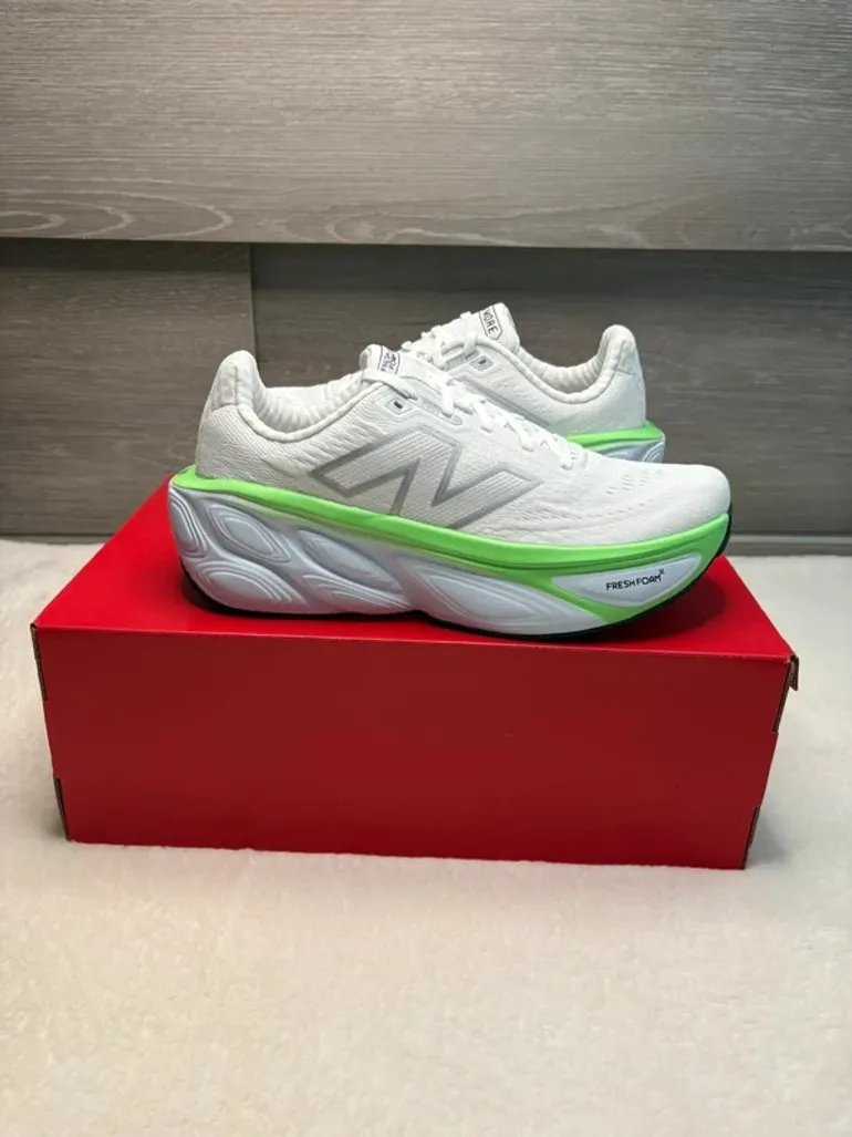 Used New Balance Fresh Foam X More v5 bike — image 6 of 11