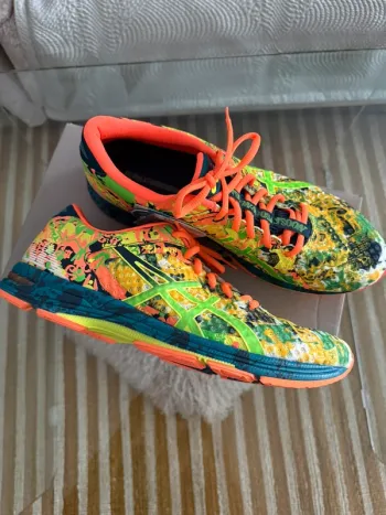 Używany Asics Gel Noosa Tri Running Shoes
