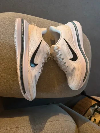 Käytetty Nike Laufschuhe bike — kuva 3 / 4