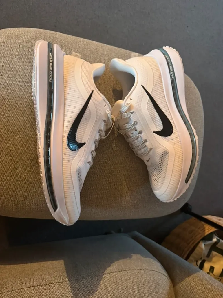Käytetty Nike Laufschuhe bike — kuva 3 / 4
