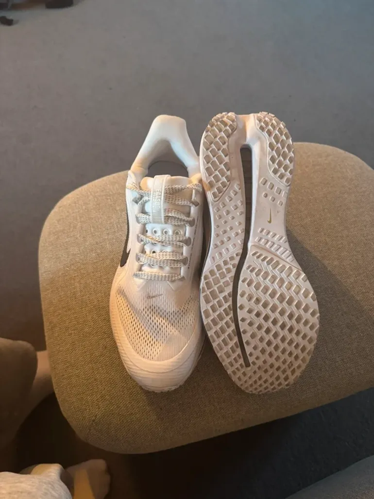 Käytetty Nike Laufschuhe bike — kuva 4 / 4