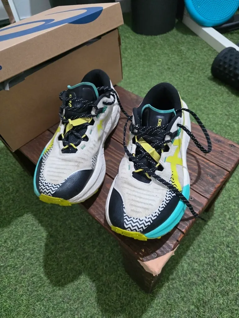 Used Asics Trabuco Max 5 bike — image 3 of 4