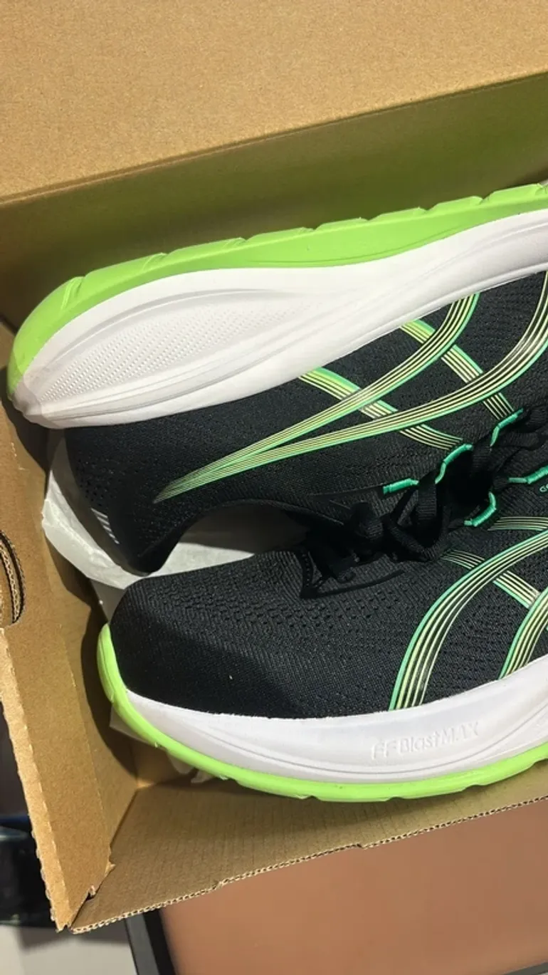 Tweedehands Asics Gel Cumulus 28 bike — afbeelding 3 van 6