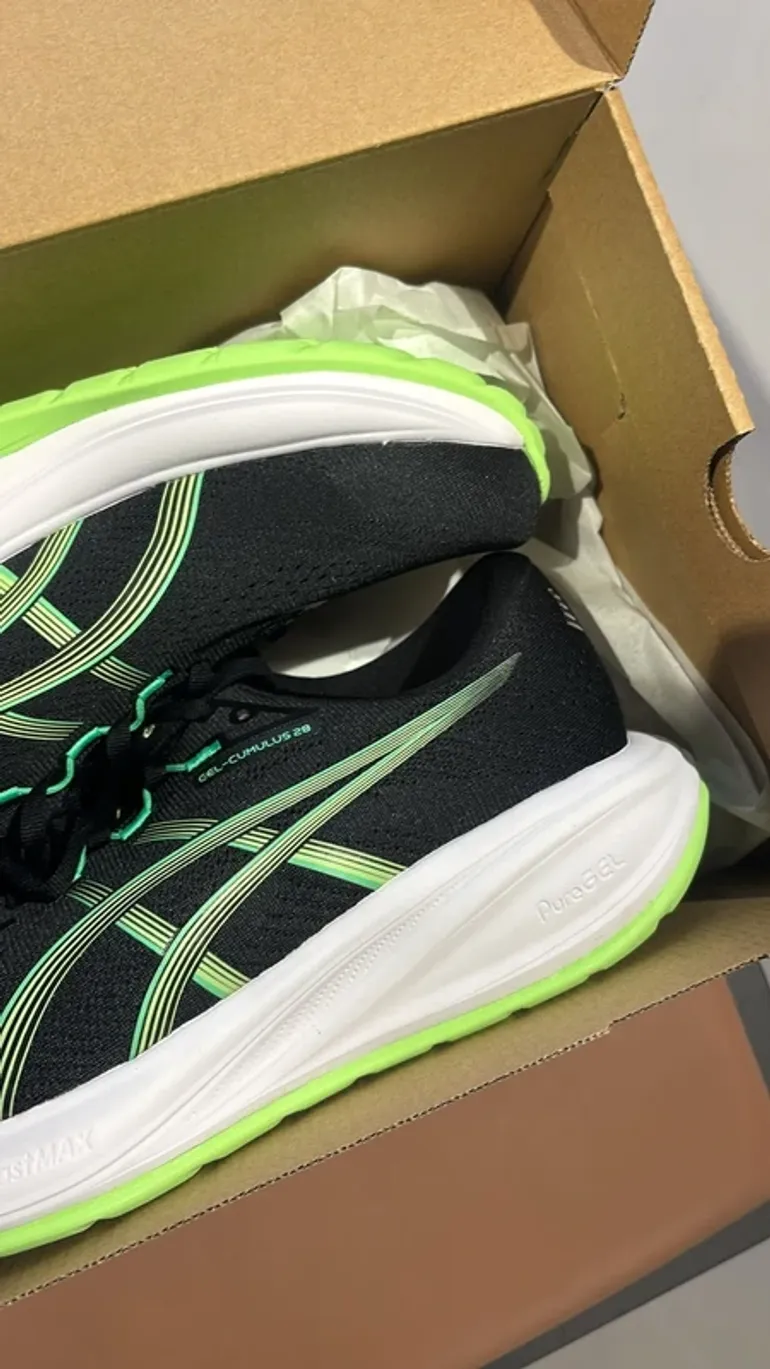 Tweedehands Asics Gel Cumulus 28 bike — afbeelding 2 van 6