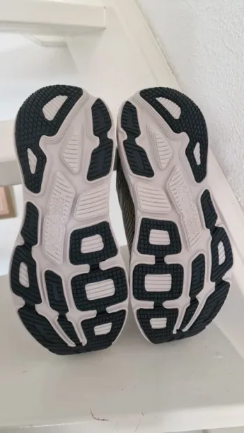Used Hoka Bondi 7 bike — image 7 of 8