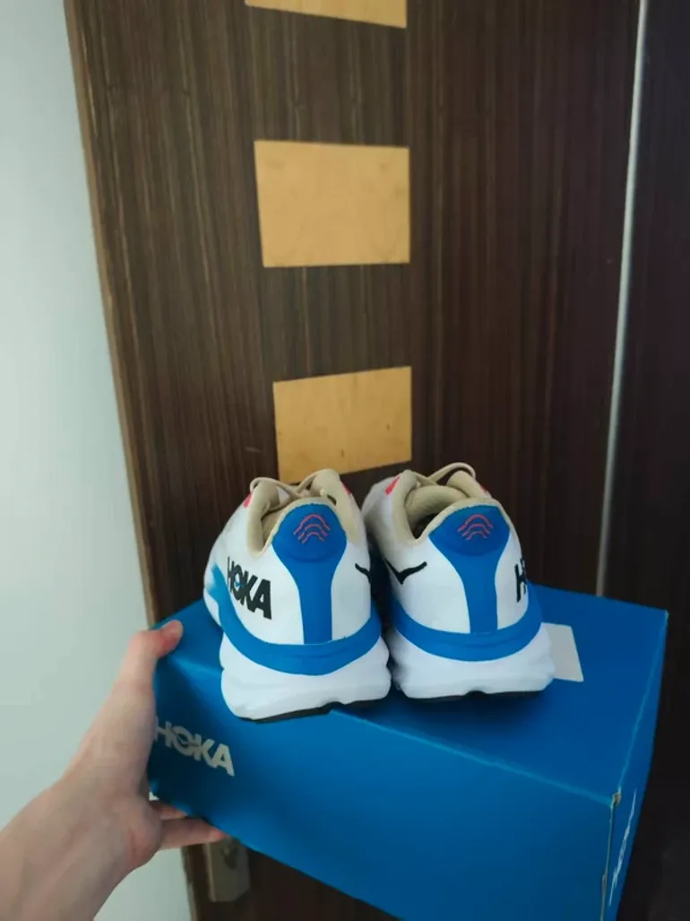 Gebrauchtes Hoka Shoes Size 42 bike — Bild 3 von 6