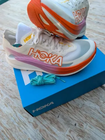 Used Hoka Rocket X2 bike — image 5 of 6