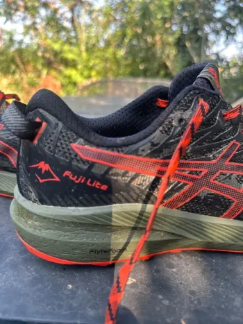 Used Asics Fuji lite 3 bike — image 3 of 4