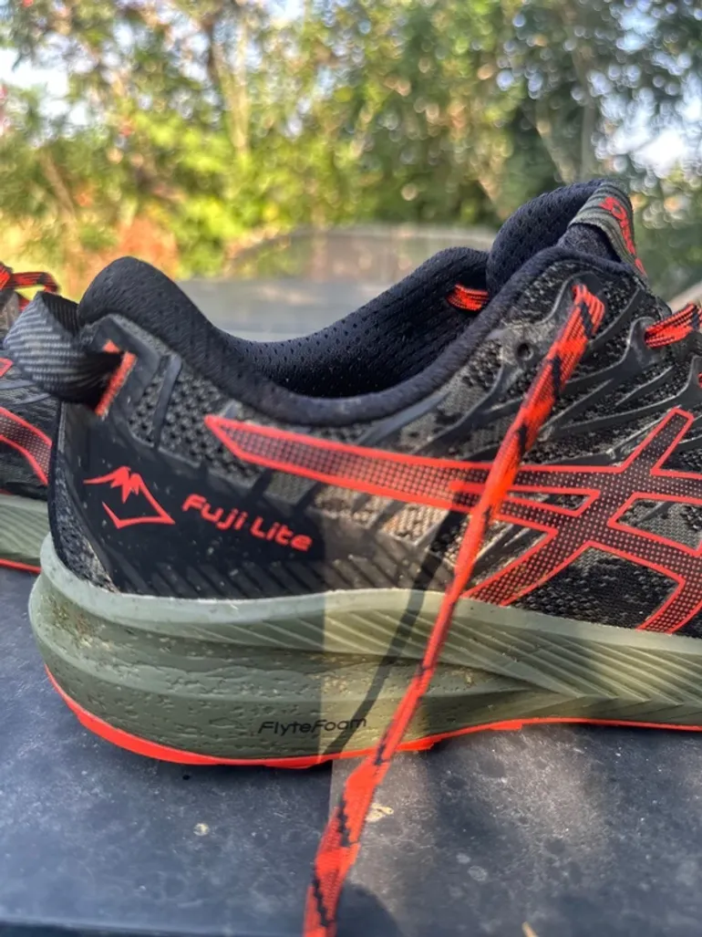 Used Asics Fuji lite 3 bike — image 3 of 4