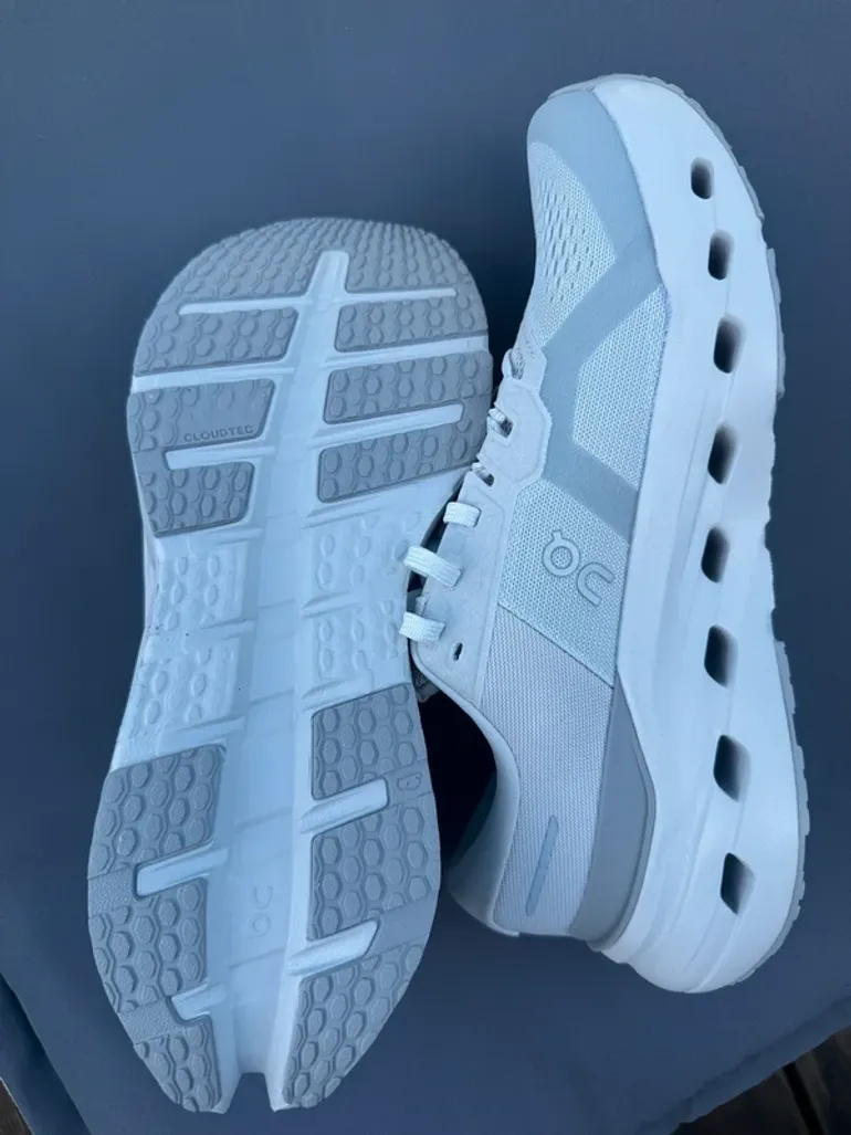 White On Cloudrunner 3 bike usato — immagine 3 di 6
