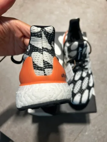 Used Adidas Ultraboost 1.0 X Marimekko bike — image 4 of 6