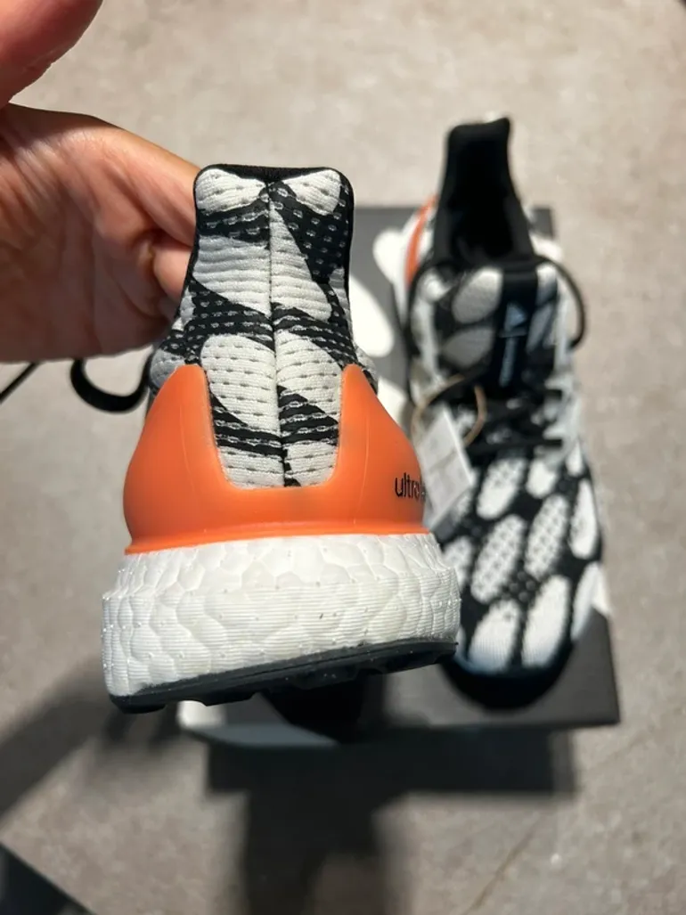 Used Adidas Ultraboost 1.0 X Marimekko bike — image 4 of 6