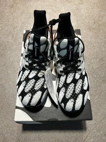 Used Adidas Ultraboost 1.0 X Marimekko bike — image 2 of 6