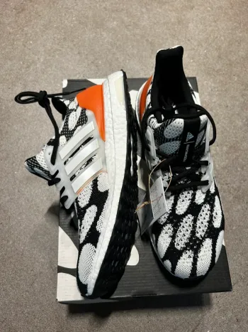 Used Adidas Ultraboost 1.0 X Marimekko bike — image 3 of 6