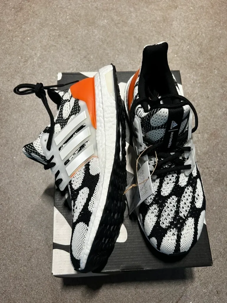 Used Adidas Ultraboost 1.0 X Marimekko bike — image 3 of 6