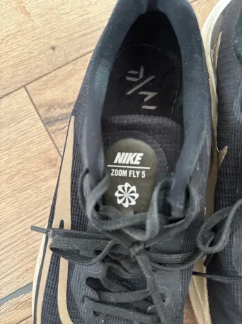 Käytetty Nike Zoom Fly 5 bike — kuva 2 / 10