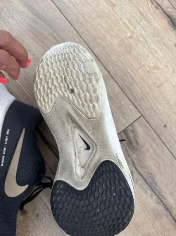 Käytetty Nike Zoom Fly 5 bike — kuva 4 / 10