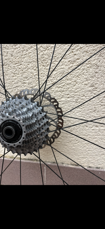 Käytetty Miche 11v 14-28 Drivetrain & Pedals