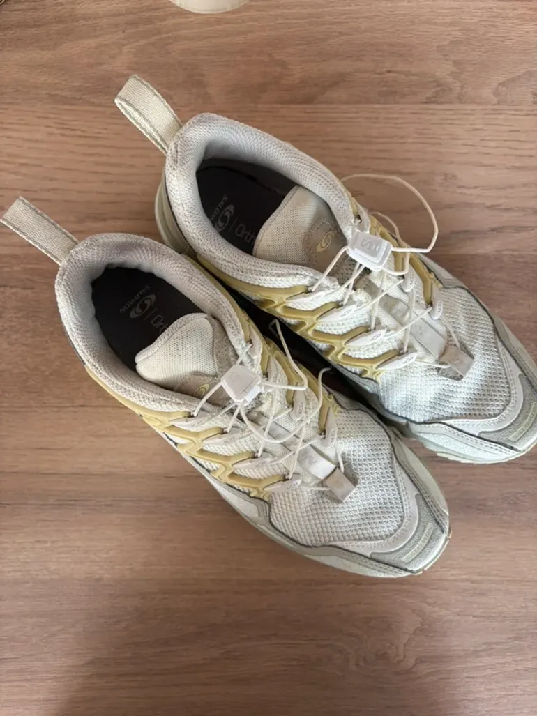 Used Salomon Trailrunning Shoes bike — image 4 of 4
