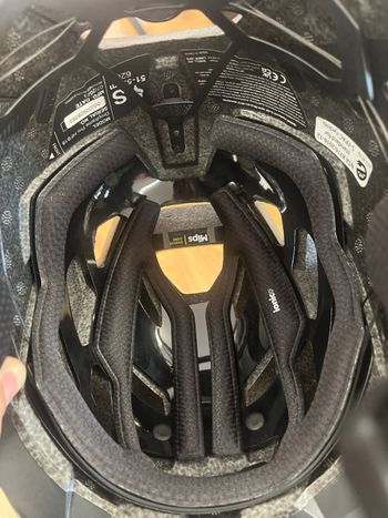 Used Fox Dropframe Pro Helmet 2025 bike — image 4 of 4